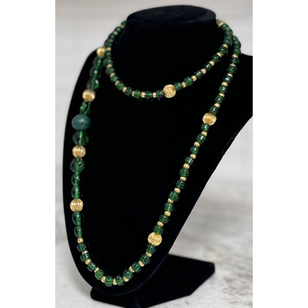 Vintage Green Glass Beaded Necklace Malachite Bead 32in Barrel Clasp - Picture 3 of 14